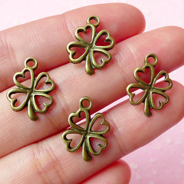 CLEARANCE Antique Bronzed Four Leaf Clover Charms (4pcs) (16x13mm) Metal Finding Pendant Bracelet Earrings Zipper Pulls Bookmarks Key Chains CHM015