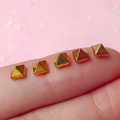 Tiny Pyramid Cabochons (Gold / Flat Back) (5pcs) Earring Making Nail Art Nail Decoration Scrapbooking Fake Miniature Cupcake Topper NAC053