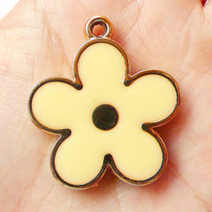Flower Metal Cabochon / Big Flower Charms (Cream & Gold / 2 Sided / 36mm x 33mm) Jewelry Making Pendant Bracelet Cell Phone Decoden CHM079