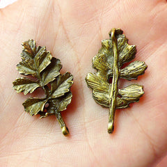 CLEARANCE Oak Leaf Charms (4pcs) (18mm x 31mm / Antique Bronze) Metal Findings Pendant Bracelet Earrings Zipper Pulls Keychains CHM105