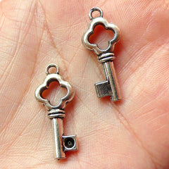 CLEARANCE Key Charms (6pcs) (11mm x 25mm / Tibetan Silver / 2 Sided) Metal Findings Pendant Bracelet Earrings Zipper Pulls Keychains CHM109