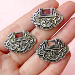 Chinese Antique Key Charms (3pcs) (26mm x 18mm / Tibetan Silver) Metal Findings Pendant Bracelet Earrings Zipper Pulls Keychains CHM178