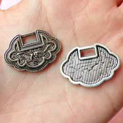 Chinese Antique Key Charms (3pcs) (26mm x 18mm / Tibetan Silver) Metal Findings Pendant Bracelet Earrings Zipper Pulls Keychains CHM178