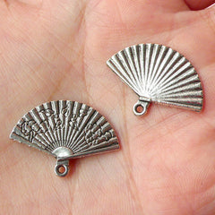 CLEARANCE Hand Fan Charms (4pcs) (24mm x 17mm / Tibetan Silver / 2 Sided) Findings Pendant Bracelet Earrings Zipper Pulls Bookmarks Key Chains CHM190