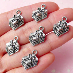 CLEARANCE Gift Box Charms Present Charm (6pcs) (12mm x 16mm / Tibetan Silver) Christmas Charms Pendant Bracelet Earrings Bookmarks Keychain CHM265