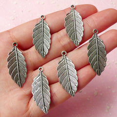 CLEARANCE Feather Charms (6pcs) (31mm x 13mm / Tibetan Silver) Metal Findings Pendant Bracelet Earrings Zipper Pulls Keychain CHM279