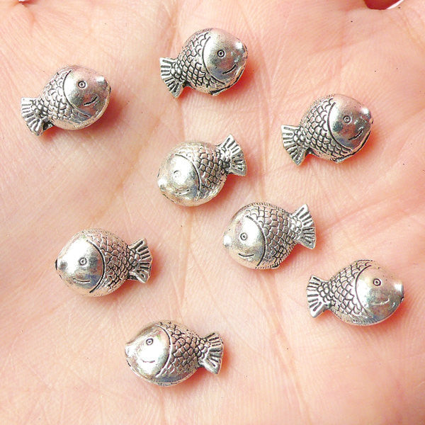 Fish Beads (8pcs) (11mm x 8mm / Tibetan Silver / 2 Sided) Animal Beads Metal Findings Pendant Bracelet Earrings Zipper Pulls Keychain CHM358