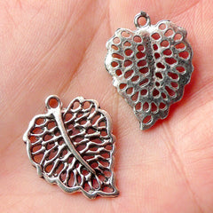 CLEARANCE Leaf Charms (6pcs) (18mm x 24mm / Tibetan Silver) Findings Pendant Bracelet Earrings DIY Zipper Pulls Bookmarks Key Chains CHM366