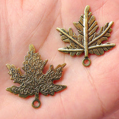 Maple Leaves Charm Leaf Charms (5pcs) (26mm x 28mm / Antique Gold) Metal Pendant Bracelet Earrings Zipper Pulls Bookmarks Keychains CHM368