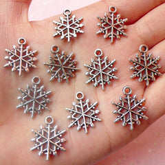 Snowflake Charms (10pcs) (15mm x 19mm / Tibetan Silver) Metal Findings DIY Christmas Pendant Bracelet Earrings Zipper Pulls Keychains CHM414