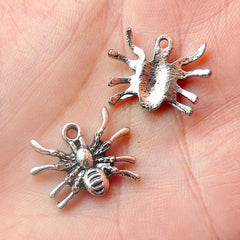 Spider Charms Insect Charms (8pcs) (19mm x 15mm / Tibetan Silver) Metal Findings Pendant Bracelet DIY Earrings Zipper Pulls Keychain CHM423