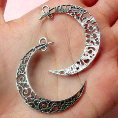 Moon Charms w/ Scroll Pattern (3pcs) (31mm x 36mm / Tibetan Silver) Metal Charms Pendant DIY Earrings Zipper Pulls Bookmarks CHM474