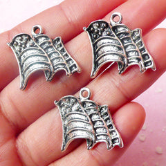 USA Flag Charms (3pcs) (21mm x 20mm / Tibetan Silver) American Flag Metal Charms Pendant Bracelet Earrings Zipper Pulls Keychain CHM497