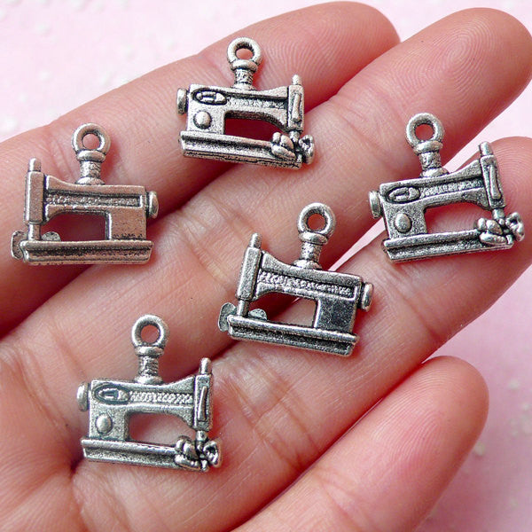 Sewing Machine Charms (5pcs) (15mm x 16mm / Tibetan Silver / 2 Sided) Kawaii Miniature Pendant DIY Bracelet Earrings Zipper Pulls CHM515