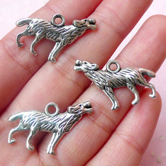 CLEARANCE Wolf Charm (3pc) (25mm x 19mm / Tibetan Silver / 2 Sided) Animal Charms DIY Pendant Bracelet Earrings Zipper Pulls Bookmark Keychains CHM504