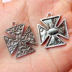 Maltese Cross Charm / Cross Pattée Charms (5pcs / 20mm x 245mm / Tibetan Silver) German Iron Cross Knights Templar Teutonic Knights CHM554