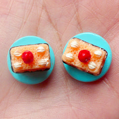 Miniature Dessert Cabochon / Strawberry Cake with Plate Cabochons (2pcs / 16mm x 18mm / 3D) Dollhouse Sweets Jewelry Novelty Decoden FCAB190