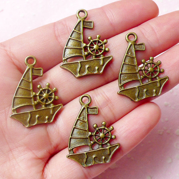 CLEARANCE Sailing Boat Charms Sailboat Charms (4pcs) (20mm x 27mm / Antique Bronze) Pendant Bracelet Earrings Zipper Pulls Bookmark Keychains CHM581
