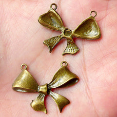 Ribbon Charms (3pcs) (29mm x 22mm / Antique Bronze) Kawaii Pendant Bracelet Earrings Bookmark Zipper Pulls Keychains Metal Findings CHM583