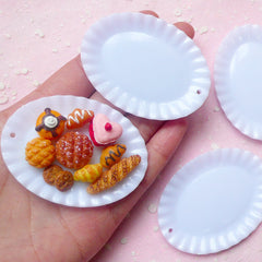 Dollhouse Plate Charms in Oval Shape (60mm x 45mm / 4 pcs / White) DIY Kawaii Miniature Food Cute Whimsical Jewellery Charms Making MC30