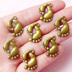 Footprint Charms Baby Feet Charms (7pcs) (17mm x 20mm / Antique Bronze) Scrapbooking Bracelet Zipper Pulls Bookmark Keychains CHM599