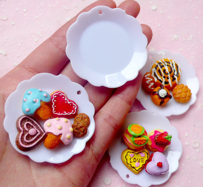 Miniature Plate Charms in Flower Shape 45mm 4 pcs White Flat Ba MiniatureSweet Kawaii Resin Crafts Decoden Cabochons Supplies Jewelry Making
