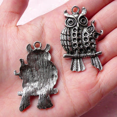 Owl Charms (2pcs) (27mm x 42mm / Tibetan Silver) Animal Bird Charms Metal Findings Pendant Bracelet Earrings Zipper Pulls Keychain CHM657