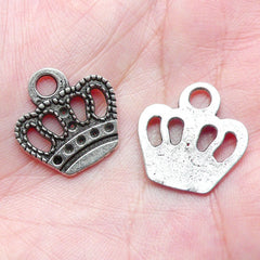 Crown Charms (7pcs) (19mm x 19mm / Tibetan Silver) Kawaii Metal Finding Pendant Bracelet Earrings Zipper Pulls Bookmarks Key Chains CHM637