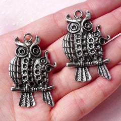 Owl Charms (2pcs) (27mm x 42mm / Tibetan Silver) Animal Bird Charms Metal Findings Pendant Bracelet Earrings Zipper Pulls Keychain CHM657