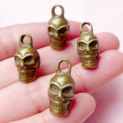 3D Skull Head Charms (4pcs) (10mm x 20mm / Antique Bronze) Findings Pendant Bracelet Earrings Zipper Pulls Bookmarks Key Chains CHM668