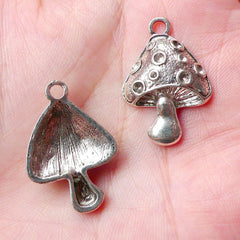 Mushroom Charms (2pcs) (18mm x 26mm / Tibetan Silver) Kawaii Findings Pendant Bracelet Earrings Zipper Pulls Bookmark Keychains CHM727