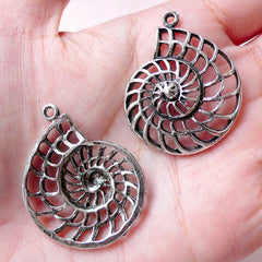 Nautilus Charm (2pcs / 28mm x 36mm / Tibetan Silver) Hollow Shell Charm Sea Life Seashell Pendant Bracelet Earrings Zipper Pull CHM819