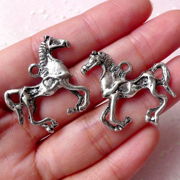 Horse Racing Charms (2pcs / 29mm x 27mm / Tibetan Silver / 2 Sided) Party Favor Charm Horse Riding Club Jewelry Wine Glass Charm CHM874
