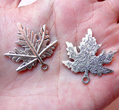 Maple Leaf Charm / Canada Charm (4 pcs / 26mm x 28mm / Tibetan Silver) Floral Jewellery Wine Charm Favor Charm Bookmark Zipper Pull CHM885