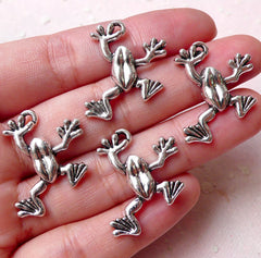 Frog Charms Animal Charm (4pcs / 19m x 25mm / Tibetan Silver) Whimsical Charm Bracelet Necklace Pendant Keychain Wine Glass Charm CHM1125