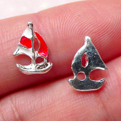 Sail Yacht Enamel Floating Charm / Mini Sailing Boat Cabochon (2pcs / 7mm x 10mm / Silver) Nail Art Nail Decoration Embellishment NAC274