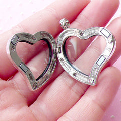 Glass Locket / Heart Floating Locket / Living Locket Pendant / Memory Magnet Locket w/ Rhinestones (29mm x 32mm / 1 pc / Silver) Charms F238
