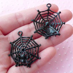 Black Spiderweb Charm Spider Net Enamel Charm (2pcs / 32mm x 35mm) Halloween Party Decoration Spooky Favor Charm Creepy Goth Earring CHM1686