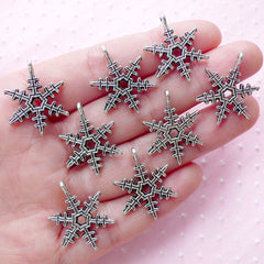 Winter Snowflake Charms Ice Crystal Pendant (8pcs / 18mm x 24mm / Tibetan Silver) Mini Christmas Ornament Key Chain Purse Bag Charm CHM1864