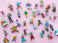 Miniature Figures / Diorama Little People (10pcs by RANDOM / Painted) Terrarium Accessories Bonsai Decoration Fairy Garden Dollhouse MX-FIG