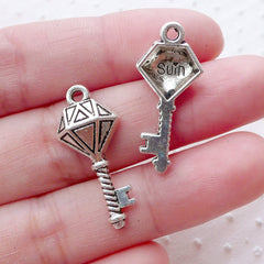 CLEARANCE Diamond Key Charms (7pcs / 12mm x 27mm / Tibetan Silver) Kawaii Pendant Cute Jewellery Keychain Handbag Purse Zipper Pull Charm CHM2190