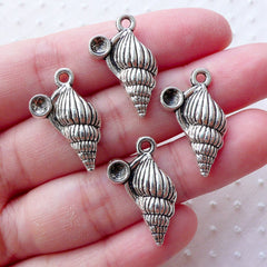 CLEARANCE Silver Conch Charms (4pcs / 15mm x 23mm / Tibetan Silver) Marine Life Jewellery Beach Wedding Party Decoration Sea Shell Seafood CHM2205