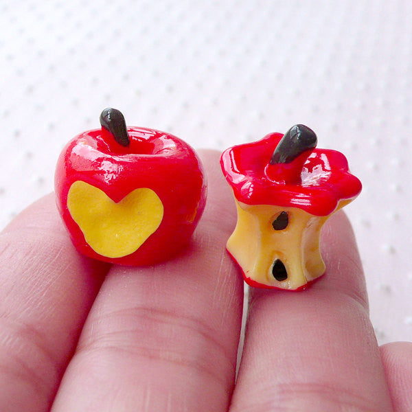Bitten Red Apple Cabochons (2pcs / 3D) Dollhouse Fruit Miniature Food Craft Whimsy Embellishment Novelty Jewelry Kawaii Decoden FCAB383