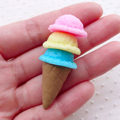 Decoden Piece / 3D Dollhouse Ice Cream Cabochon / Polymer Clay Fimo Icecream Scoop (1 piece / 19mm x 49mm) Kawaii Miniature Sweets FCAB387