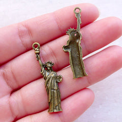 Statue of Liberty Charms (5pcs / 13mm x 35mm / Antique Bronze) America United States USA New York Travel Jewellery Keychain Charm CHM2390