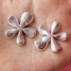 CLEARANCE Rhinestone Flower Cabochon / Bling Bling Floral Metal Cabochon (2pcs / 26mm / Silver with Clear Rhinestones) Hair Bow Center Supplies CAB117