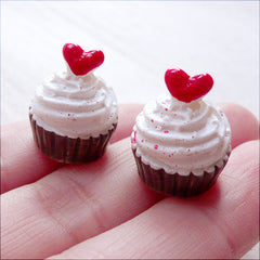 Miniature Dollhouse Food / Cupcake Cabochon with Heart Toppping (2pcs / 14mm x 17mm / 3D) Mini Sweets Jewellery Decoden Phone Case FCAB439