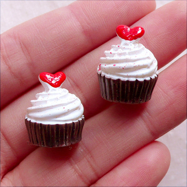 Miniature Dollhouse Food / Cupcake Cabochon with Heart Toppping (2pcs / 14mm x 17mm / 3D) Mini Sweets Jewellery Decoden Phone Case FCAB439